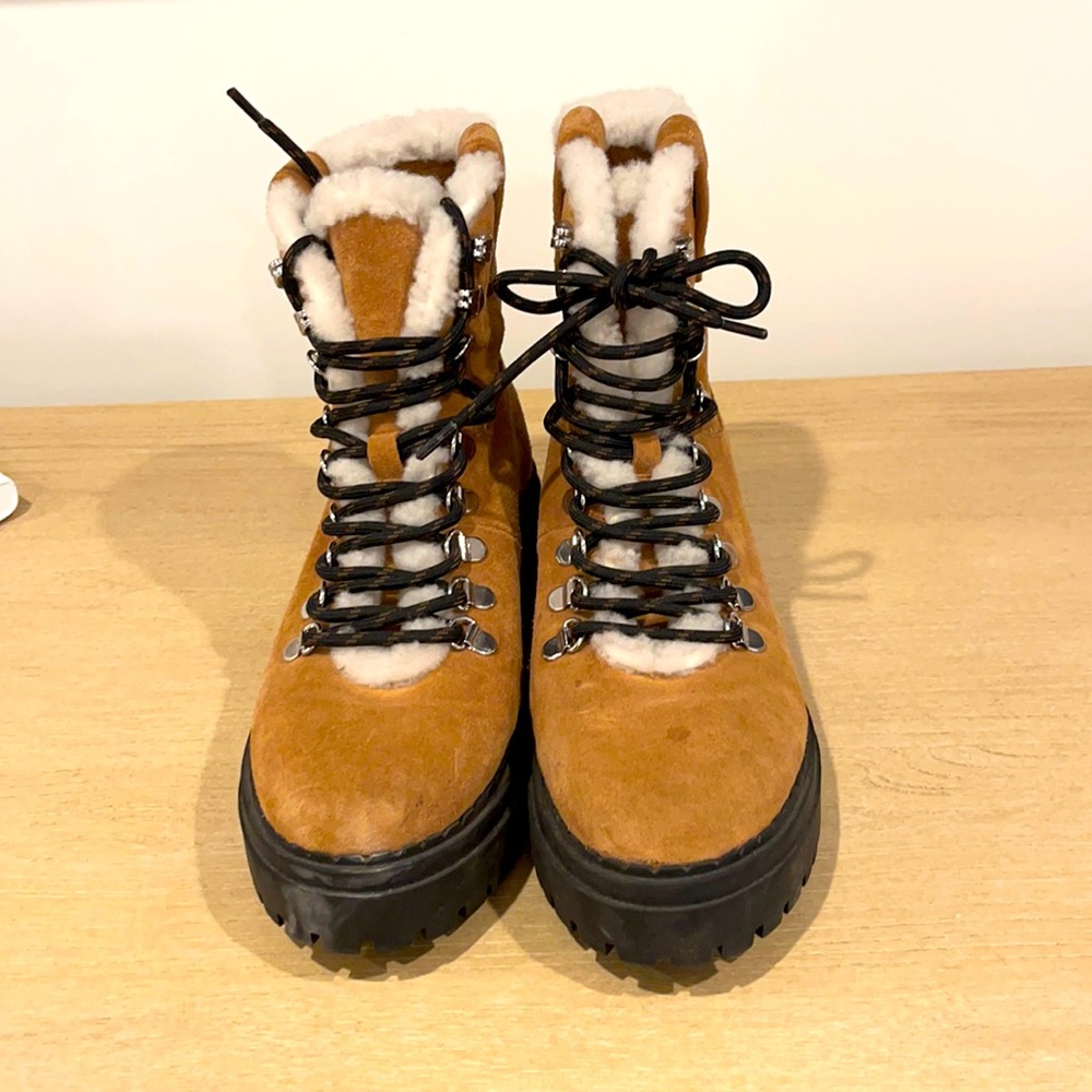 Marc Fisher, Lug boots size 8